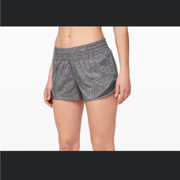 Lululemon hotty hot shorts high rise - Picture 4 of 4